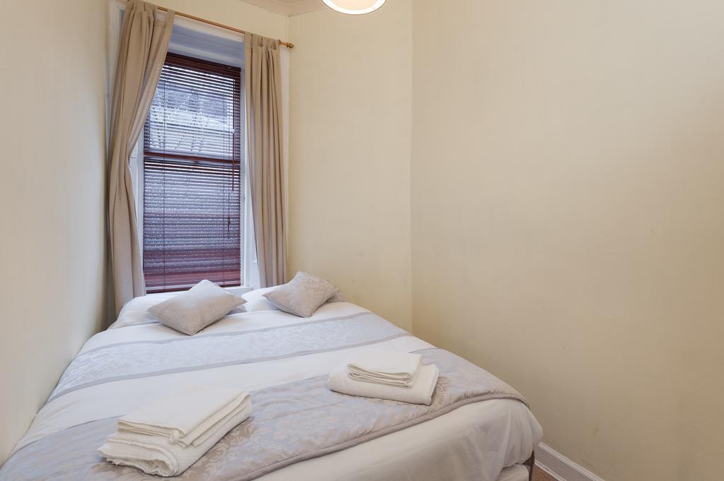 Pitt Street Apartment Beautiful Spacious Apartment Free Parking And Free Sanitizer Edinburgh Oda fotoğraf